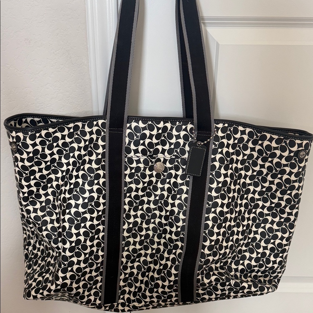 Coach Black & White Signature Canvas Tote with Straps (X-Large 20 x 12 x 6)